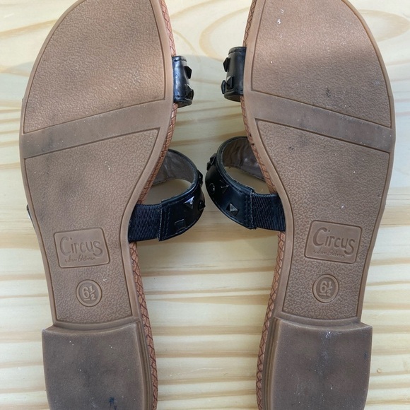 ✨2/$20✨ Sam Edelman Black Slip on Slide Sandals  Black with Studs Size 6.5 - Picture 6 of 8